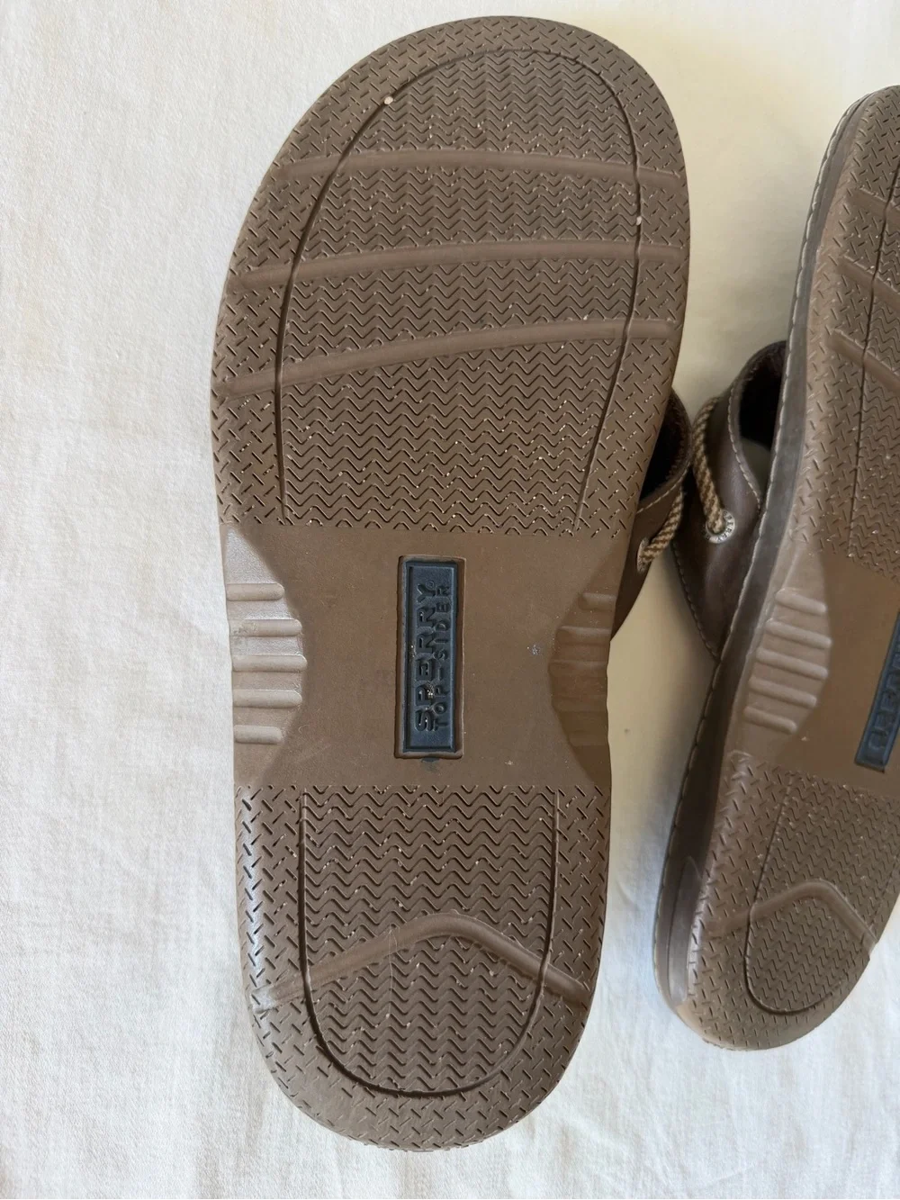 Sperry Top Sider Men’s Baitfish Brown Leather Flip Flop Sandals